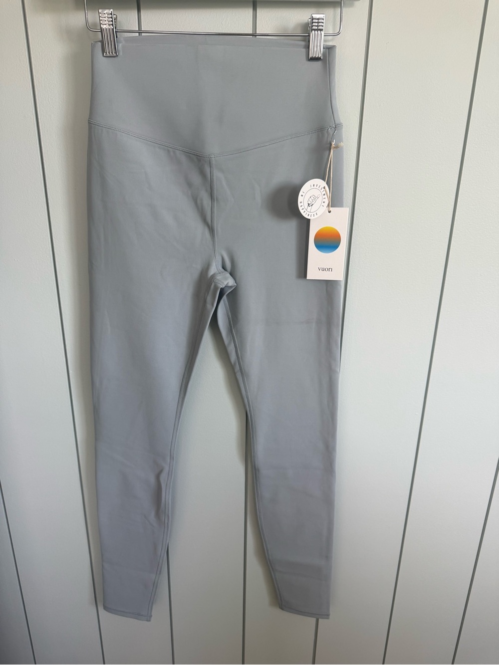 New Vuori Chilled Out Leggings in Chalk Blue Size Medium